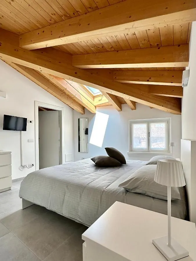 L'Oleandro Hotel Valeggio sul Mincio 0*,  Italy